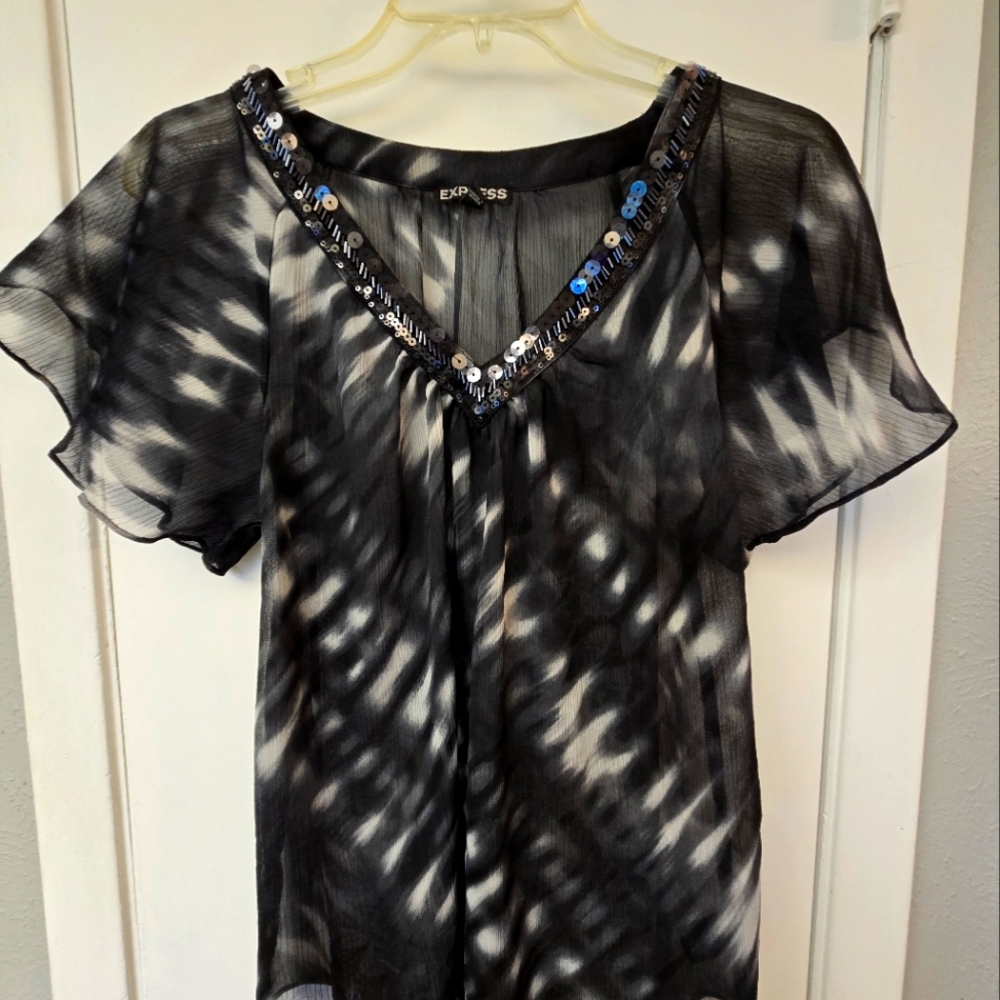 Express Black and White Graphic Embellished Blouse